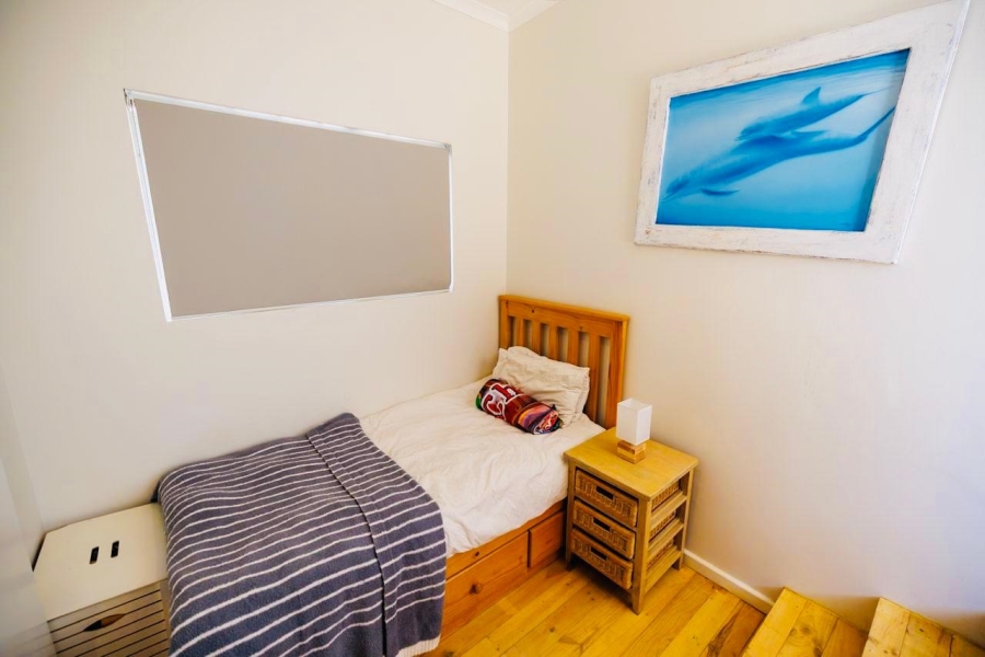 5 Bedroom Property for Sale in Wavecrest Eastern Cape